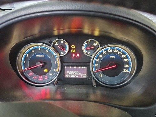 Suzuki sx4 2010 - suzuki, contagiri